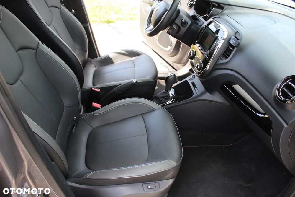 Renault Captur TCe 120 EDC Helly Hansen - 24