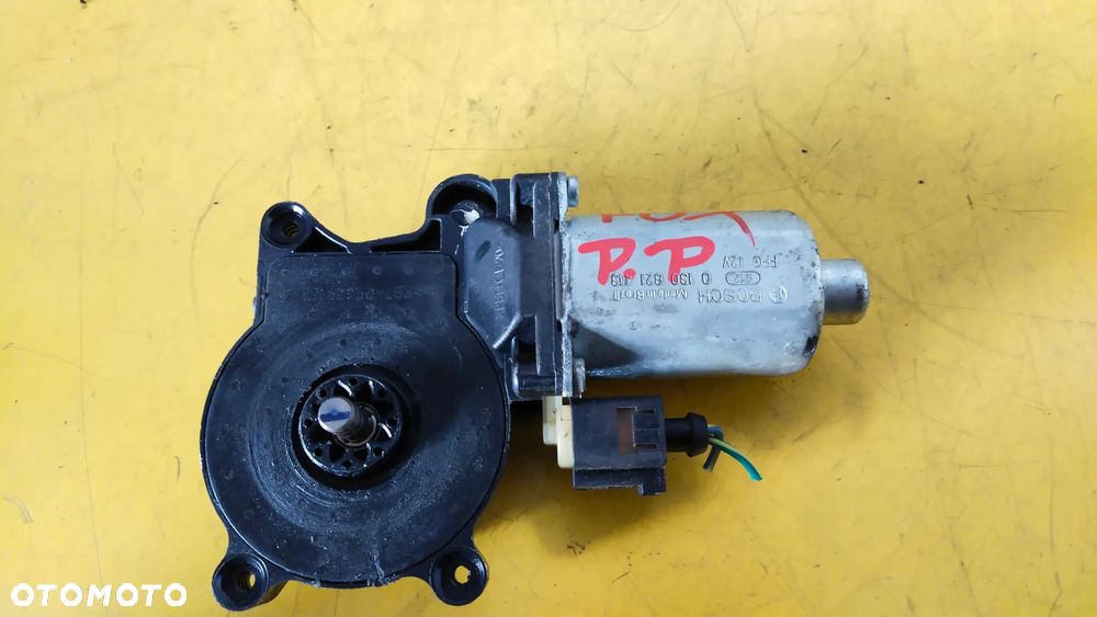 SILNICZEK SZYB PRAWY PRZÓD VOLKSWAGEN FOX 0130821413 - 1