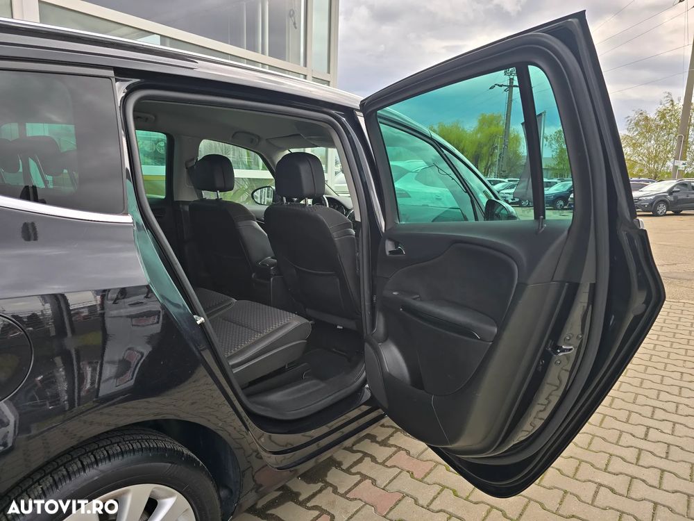Opel Zafira - 11