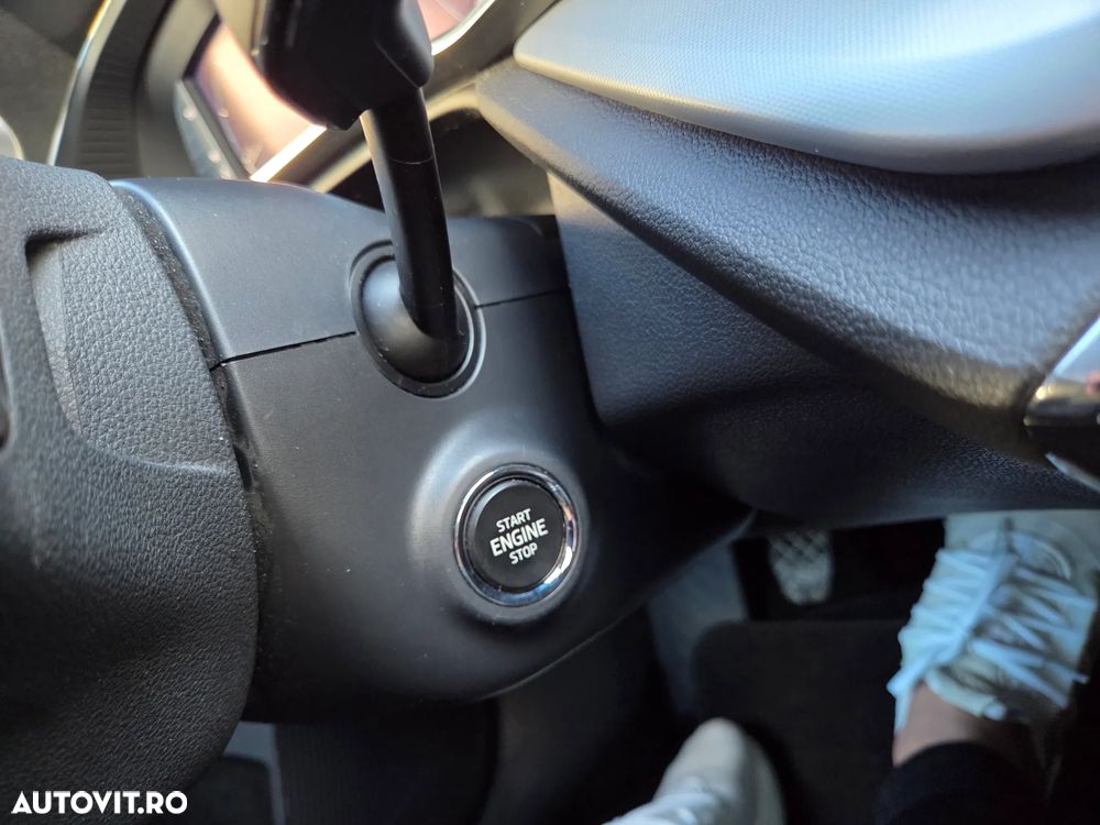 Skoda Octavia Combi 2.0 TDI Ambition - 25