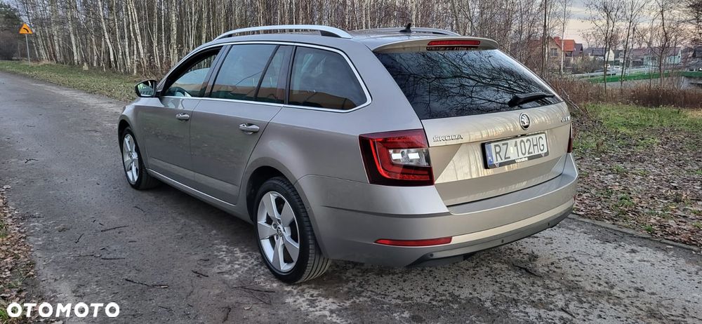 Skoda Octavia 2.0 TDI DSG Style - 2