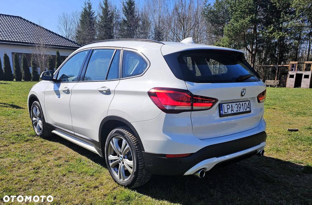 BMW X1 xDrive20d Sport Line - 4