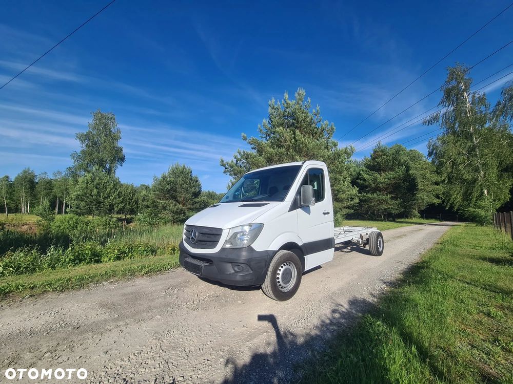 Mercedes-Benz Sprinter - 3