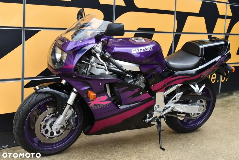 Suzuki GSX-R - 7