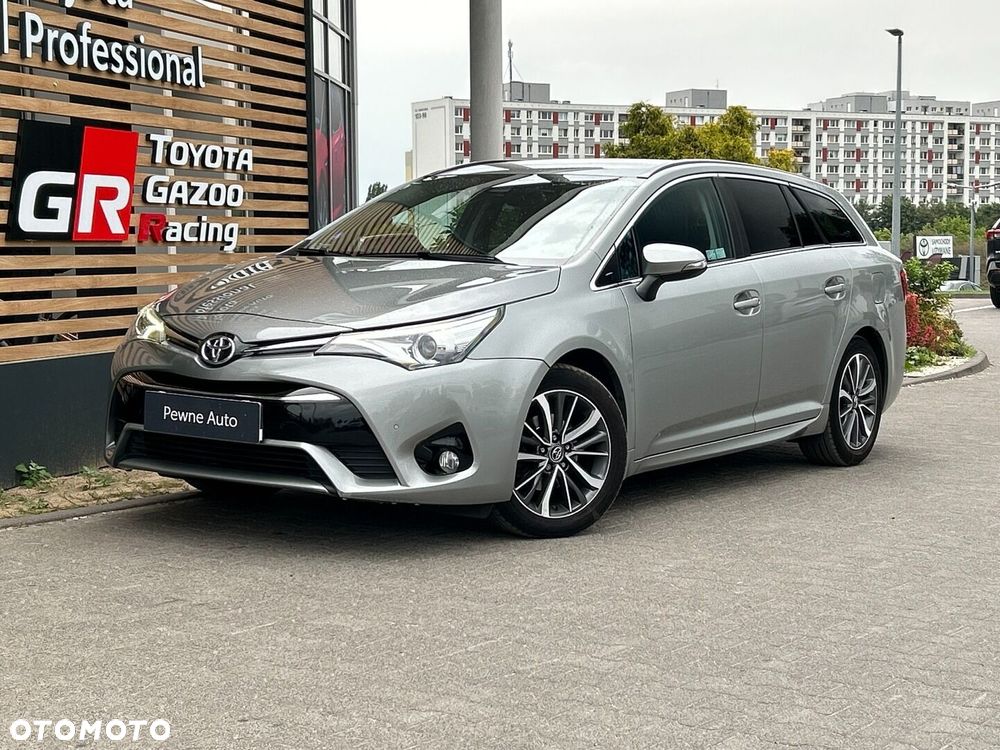 Toyota Avensis - 1