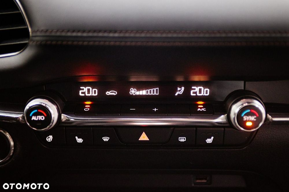 Mazda 3 e-SKYACTIV-G 2.0 M HYBRID SELECTION - 36
