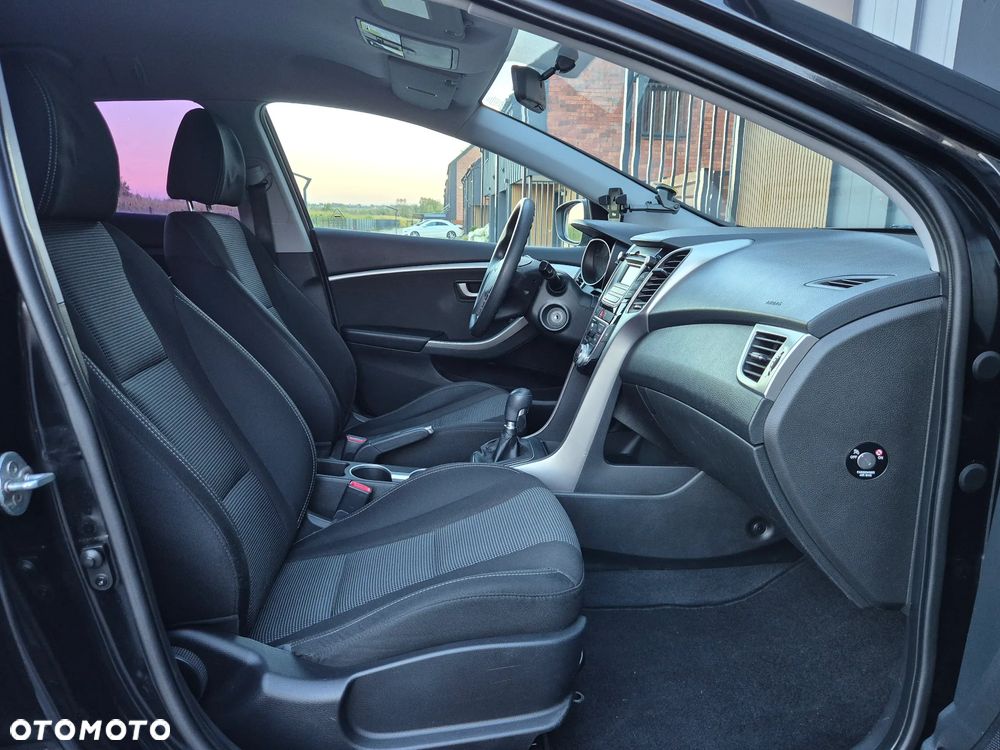 Hyundai i30 1.4 Premium - 8