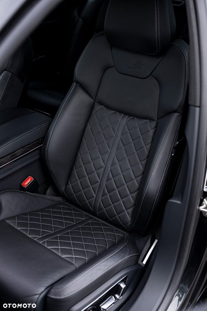 Audi A8 L 55 TFSI quattro tiptronic - 33