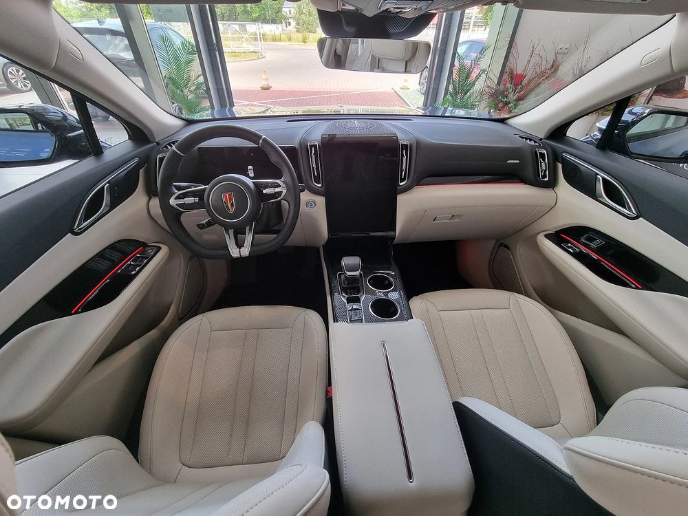 Hongqi HS3 - 7