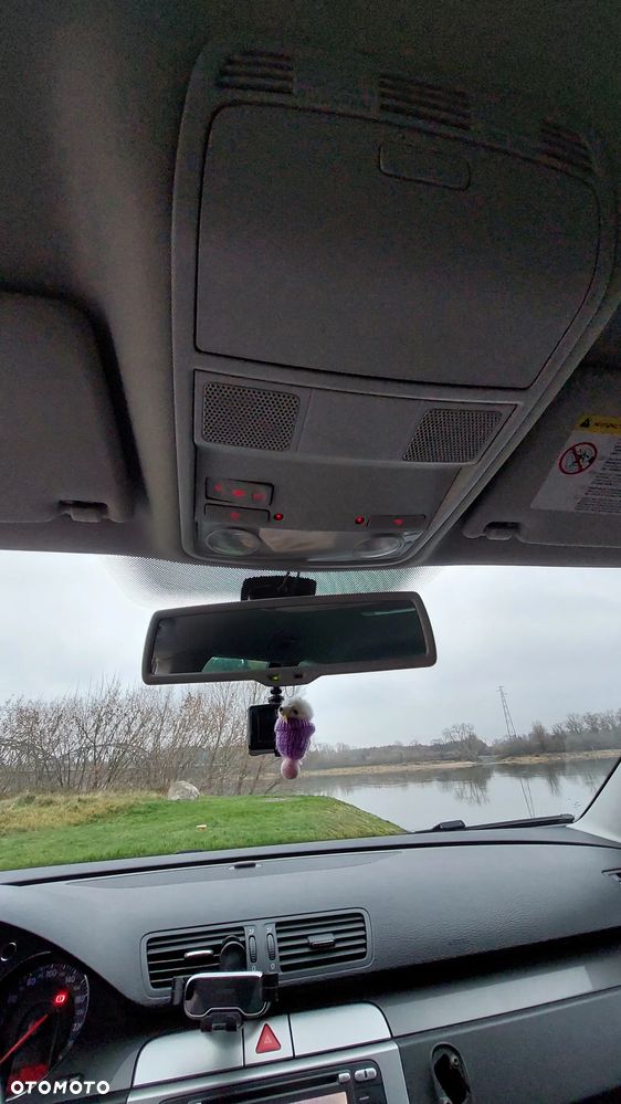 Volkswagen Passat 2.0 TDI DPF Comfortline - 12