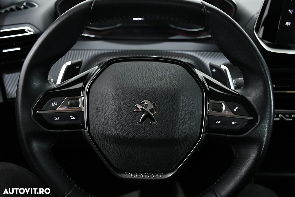 Peugeot 2008 1.2 L PureTech STT EAT8 Allure - 21