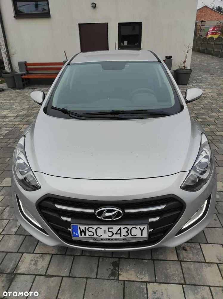 Hyundai i30 1.6 CRDi BlueDrive Comfort - 1