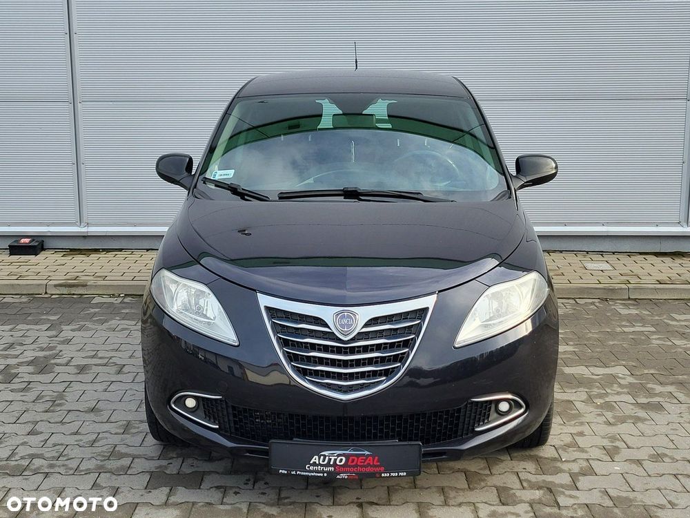 Lancia Ypsilon - 6