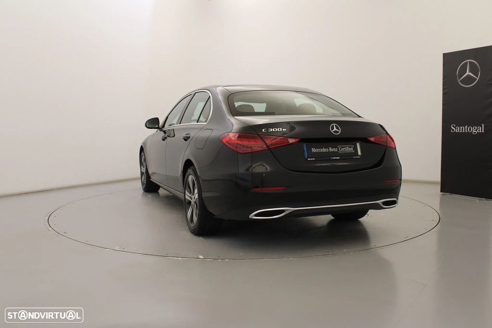 Mercedes-Benz C 300 e Avantgarde - 9