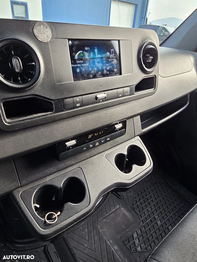 Mercedes-Benz Sprinter - 5