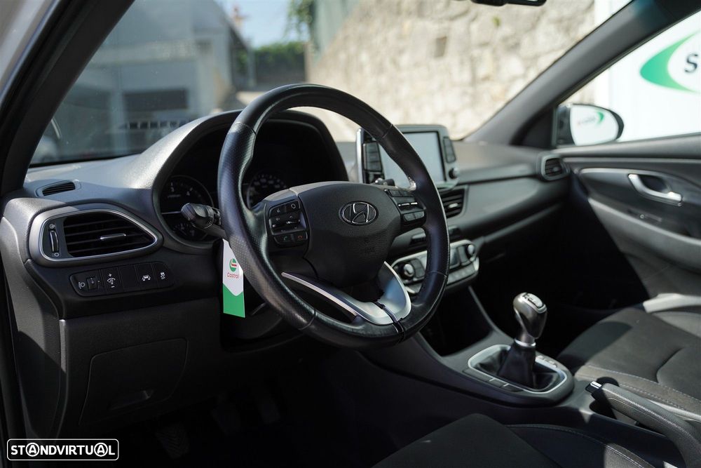 Hyundai i30 1.6 CRDi Blue GO! - 26