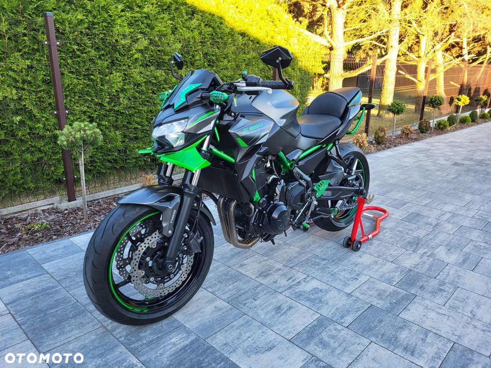 Kawasaki Z 650 - 24