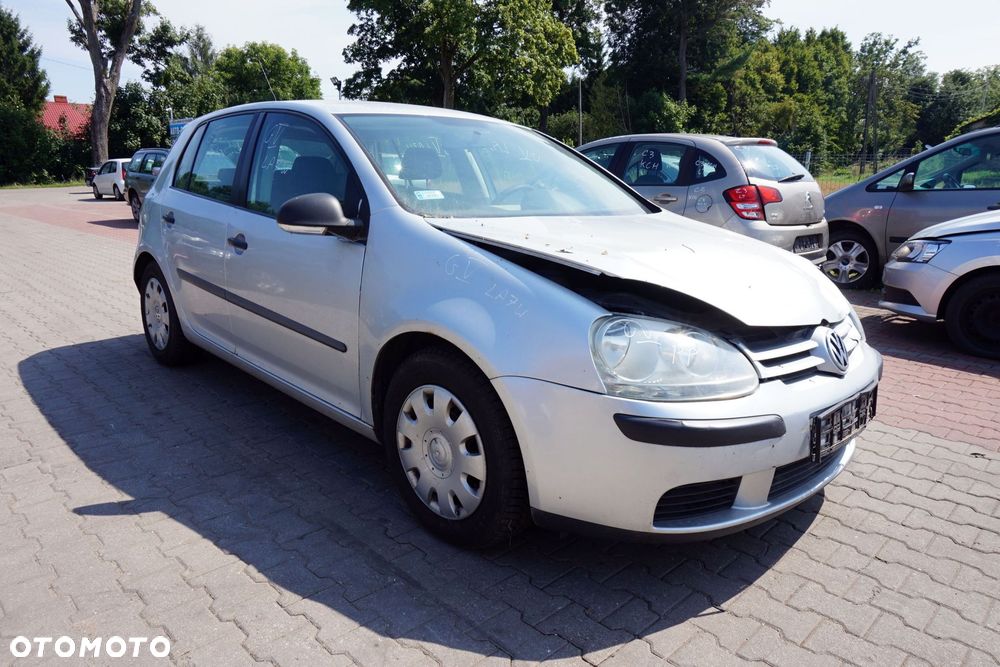 VOLKSWAGEN GOLF V 5D HB 2006 LA7W 1.6 8V BSE 102KM HTN SREBRNY na części - 7