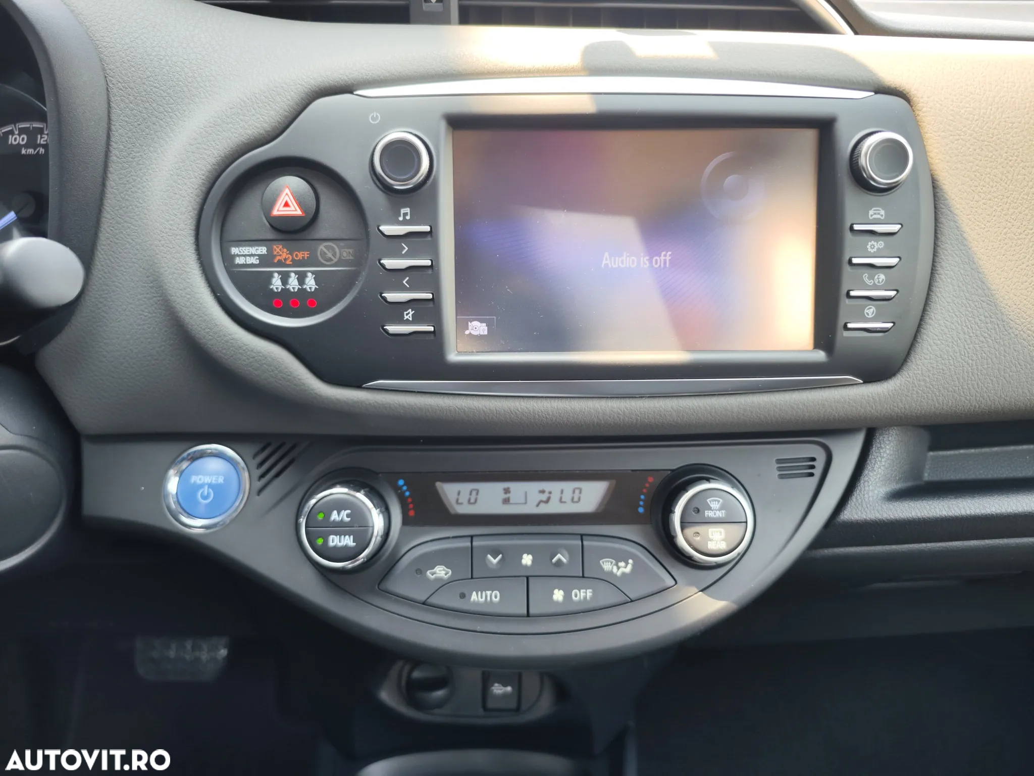 Toyota Yaris 1.5 VVT-i HSD Active - 18