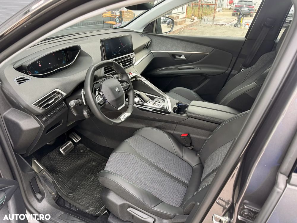 Peugeot 3008 PHEV EAT8 4X4 GT Pack - 11