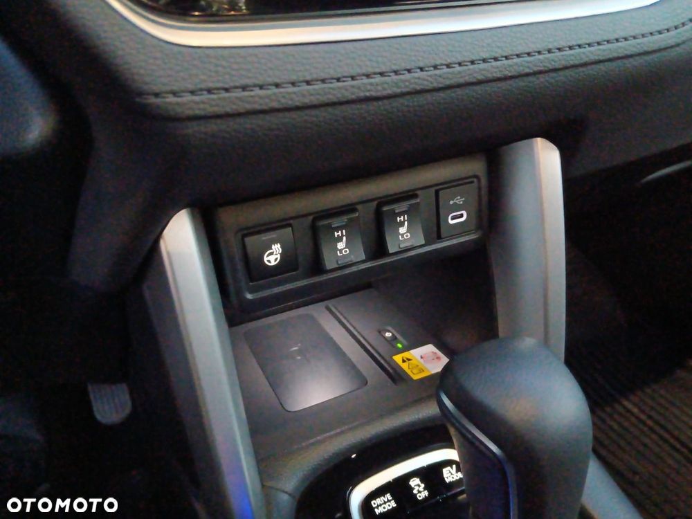 Toyota Corolla Cross - 17