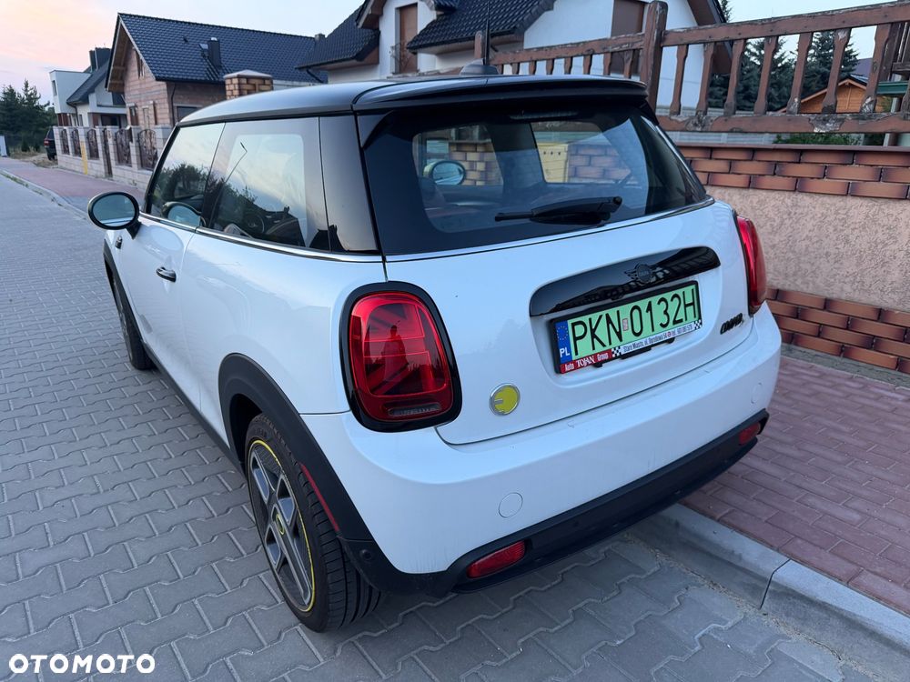 MINI Cooper SE Essential Trim - 4