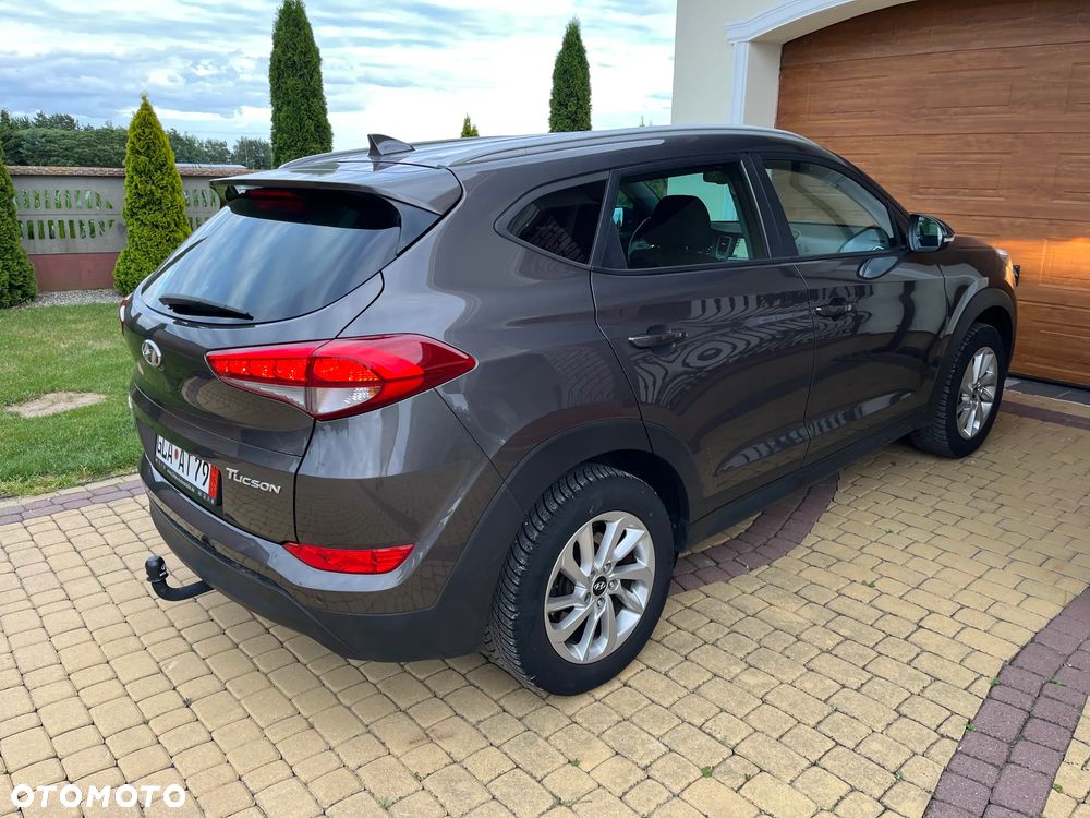 Hyundai Tucson blue 1.7 CRDi 2WD Intro Edition - 12