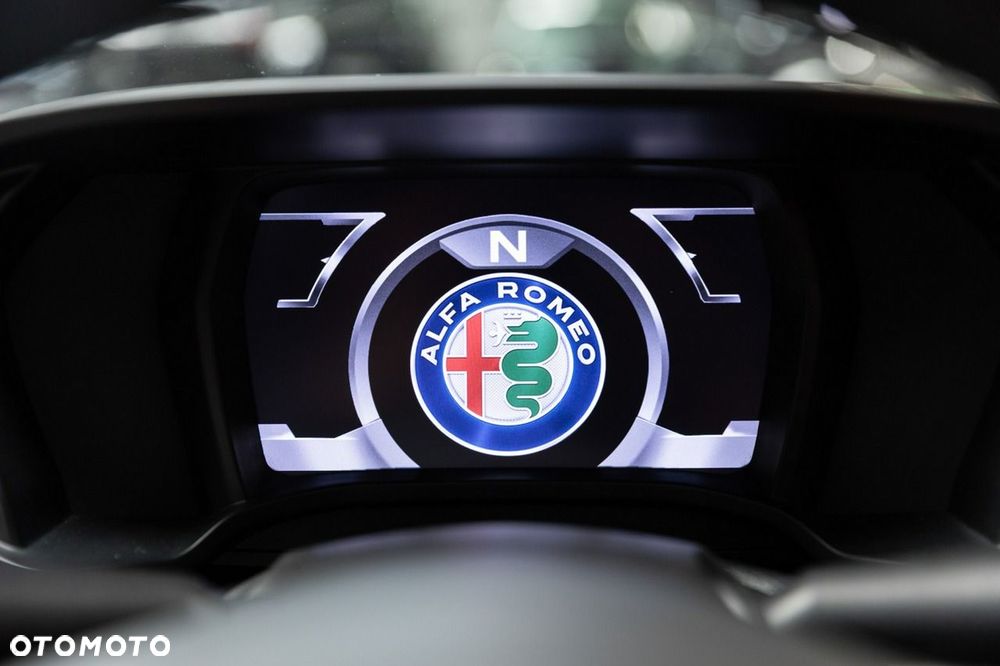 Alfa Romeo 4C - 40