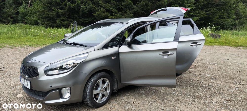 Kia Carens 1.6 GDI M - 22