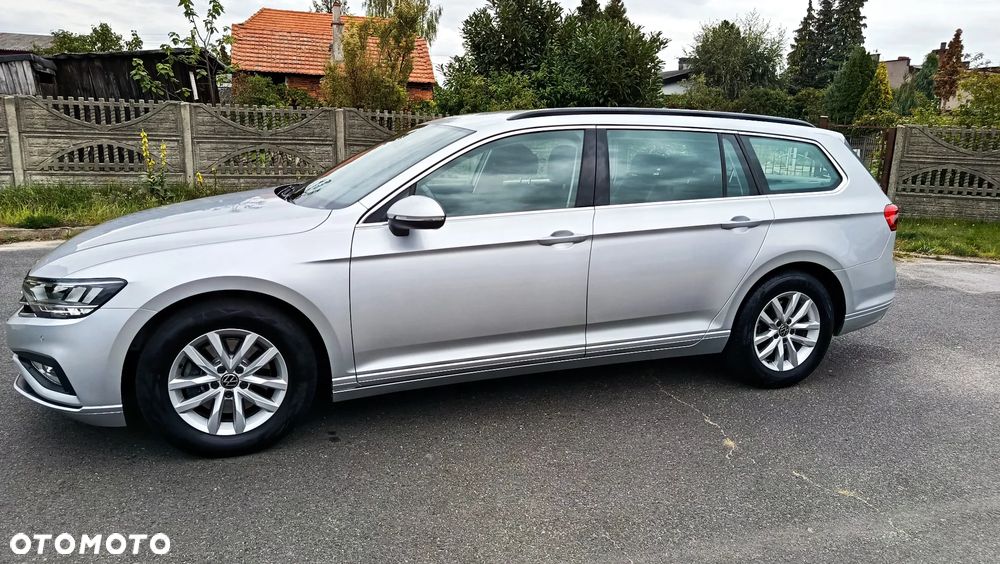 Volkswagen Passat 2.0 TDI SCR DSG - 34
