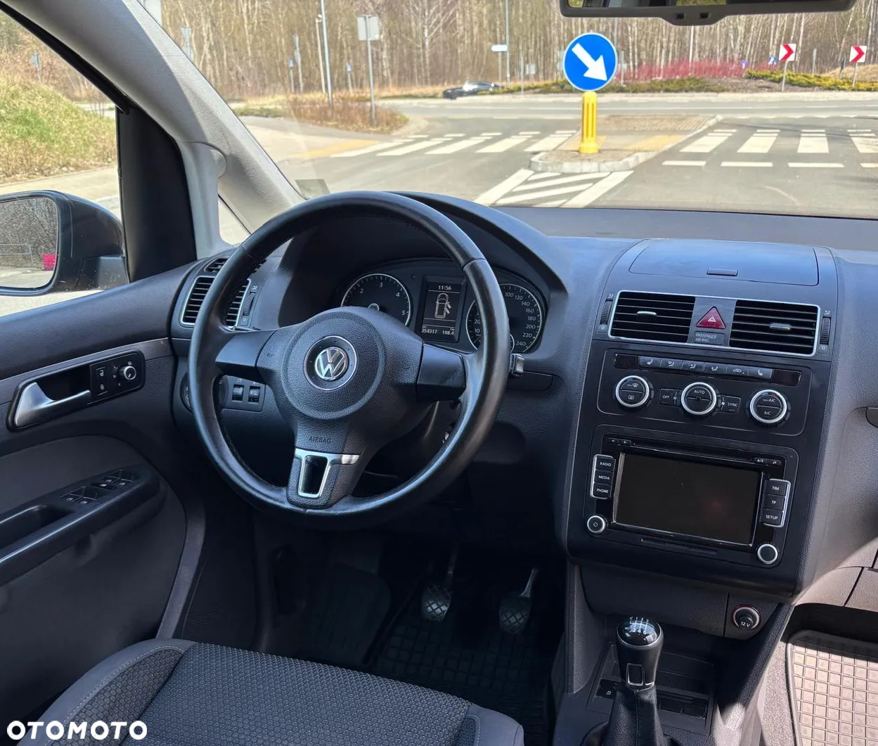 Volkswagen Touran 2.0 TDI DPF Comfortline - 13