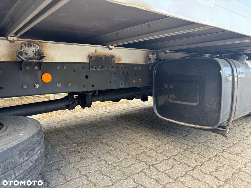 Iveco EURO CARGO 80.220 - 9