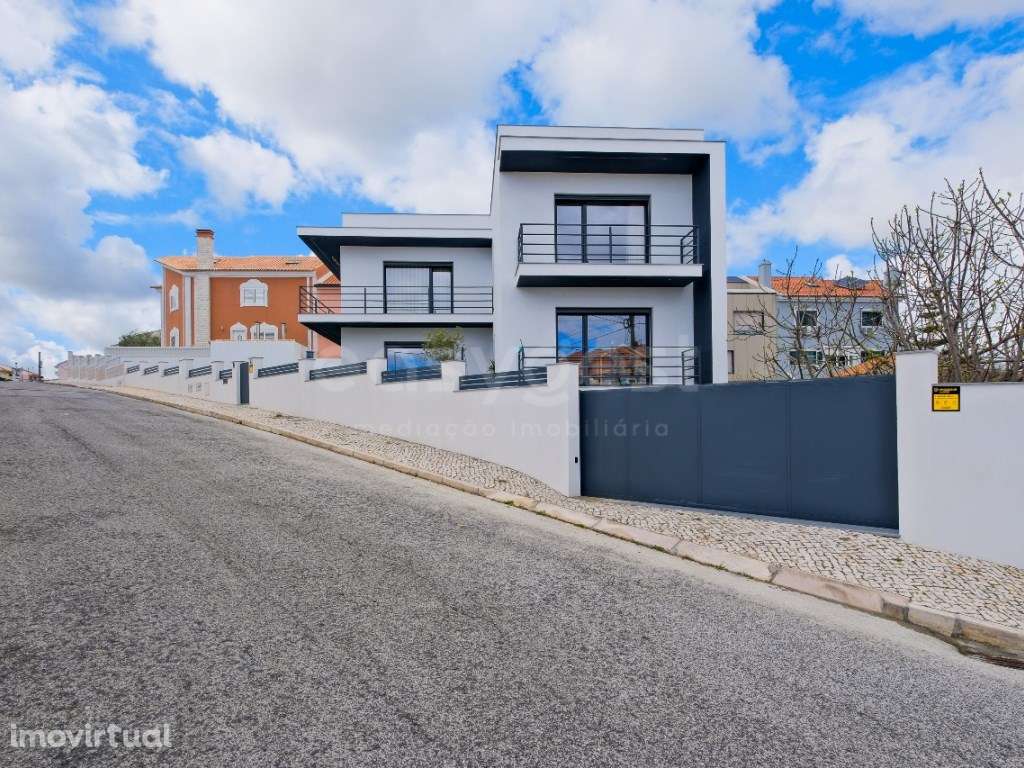 Moradia T4 de Prestígio com Vista sobre o Tejo - Luxo, Design e Con... - Grande imagem: 2/59