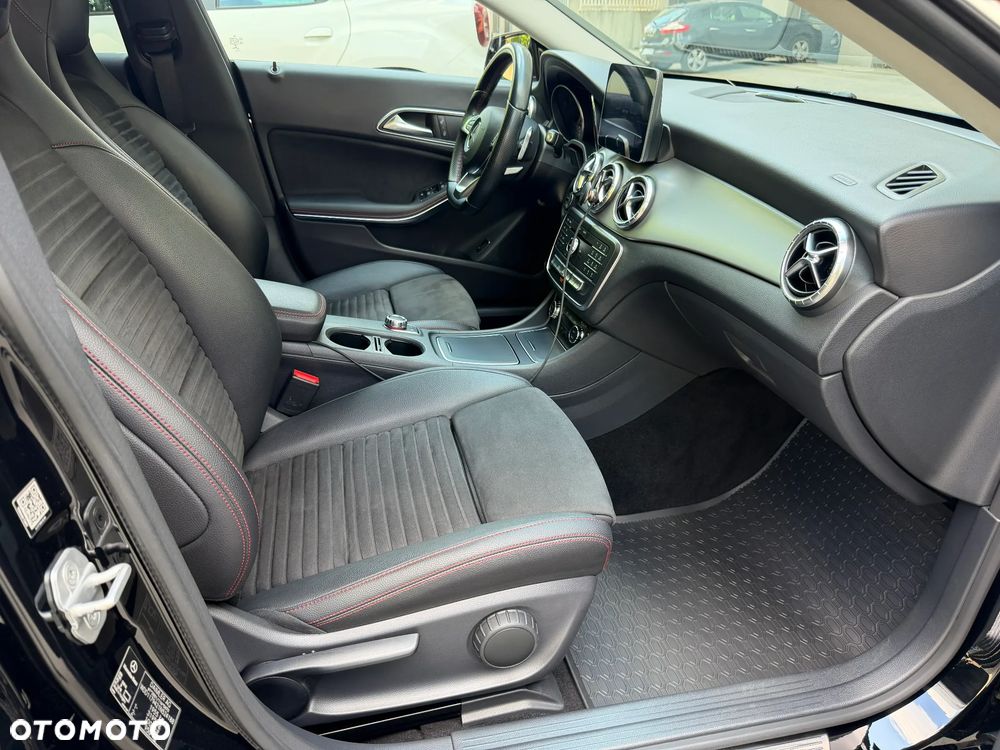 Mercedes-Benz CLA - 11