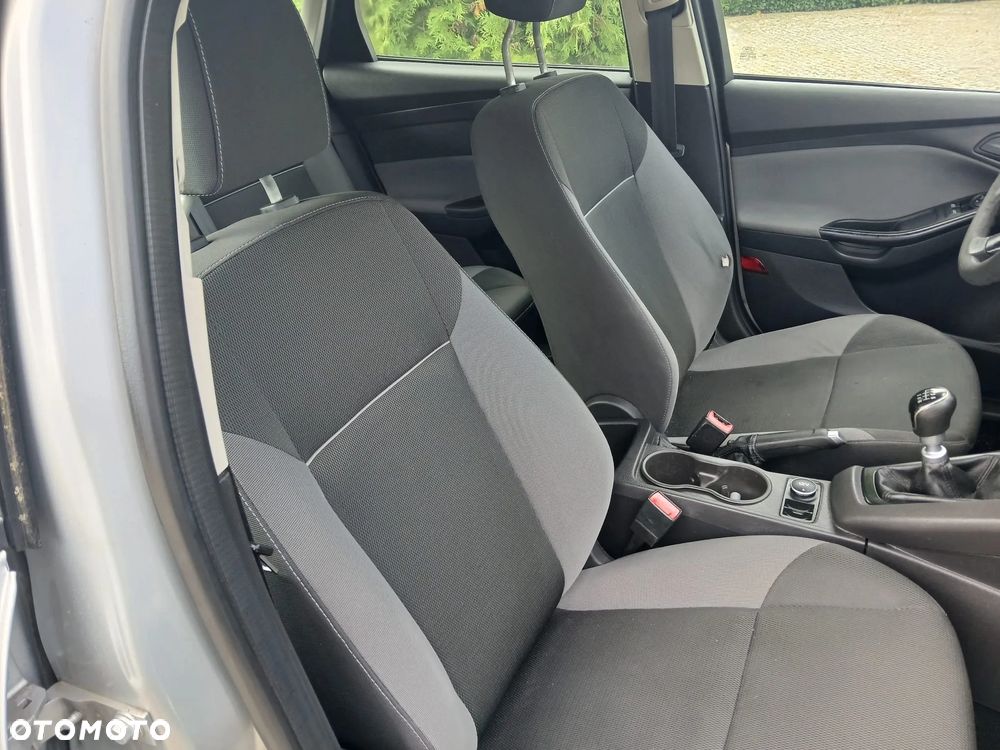 Ford Focus - 21