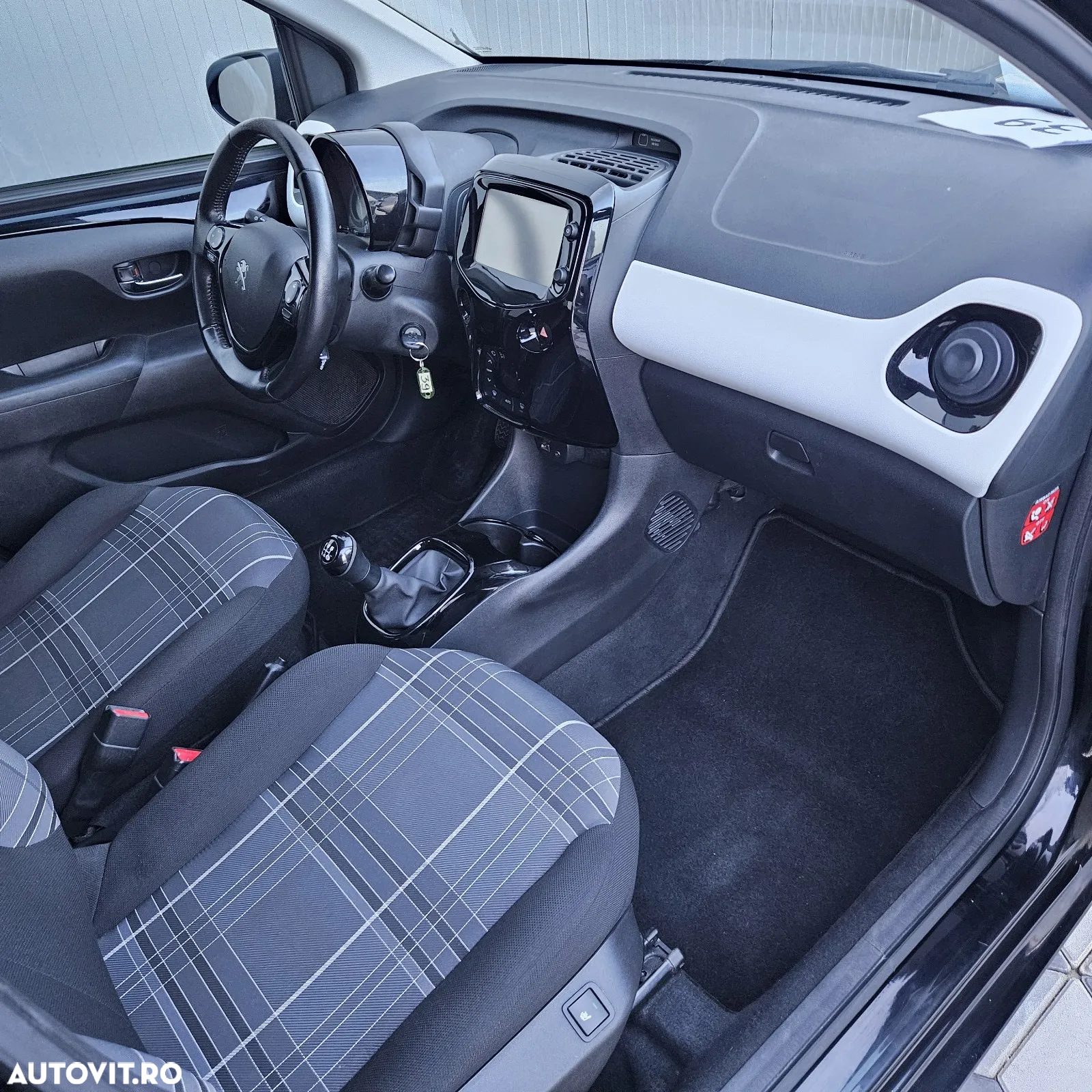 Peugeot 108 VTI 68 Top! Style - 7