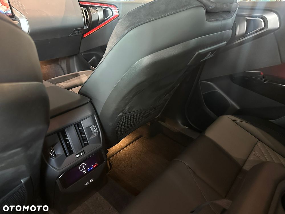 BMW X3 xDrive20d mHEV - 24