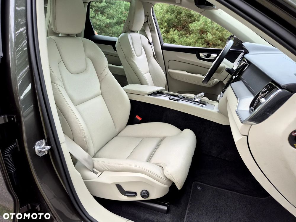 Volvo XC 60 B4 D Geartronic Inscription - 9