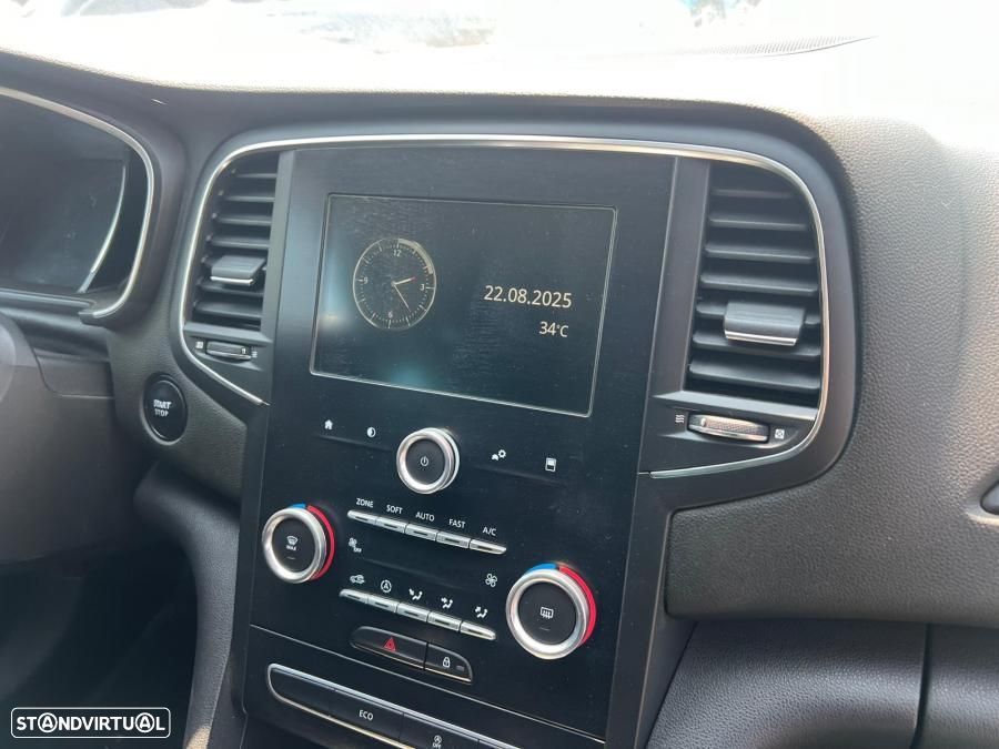 Renault Mégane 1.5 Blue dCi Intens - 8