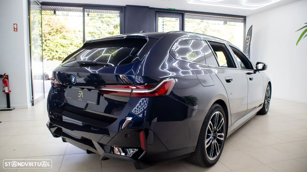 BMW i5 eDrive40 Pack Desportivo M Pro - 3