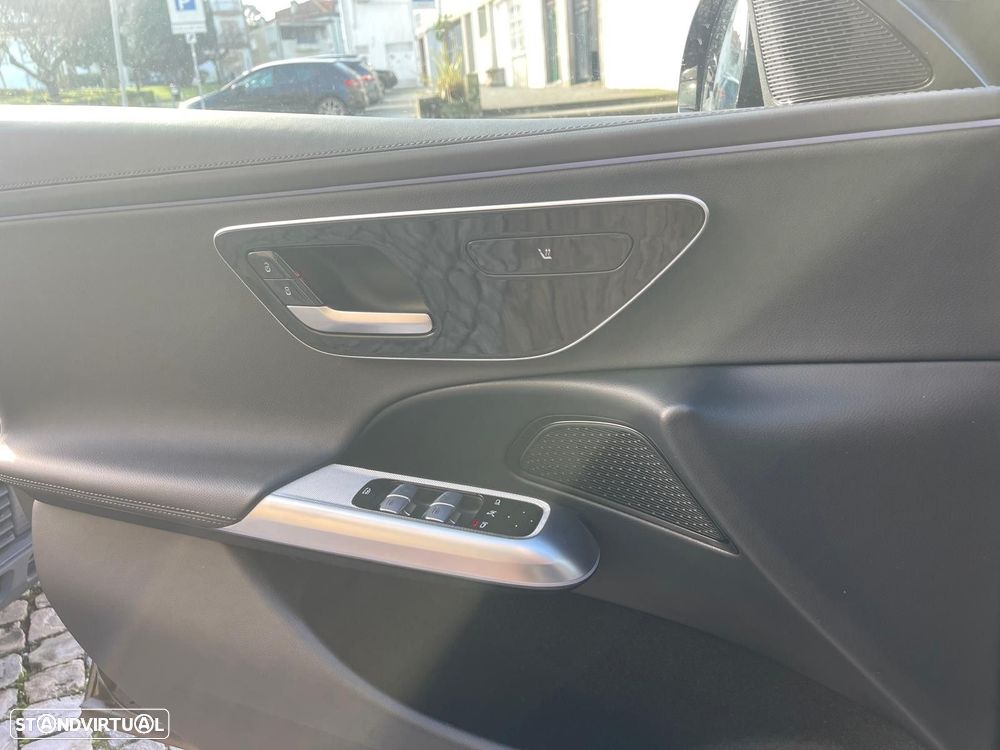 Mercedes-Benz E 220 d AMG Line - 29