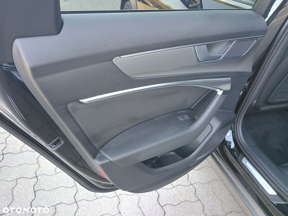 Audi A6 Allroad - 11