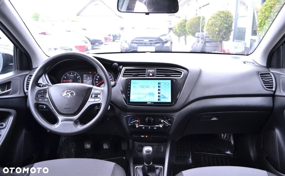 Hyundai i20 1.2 Select - 29