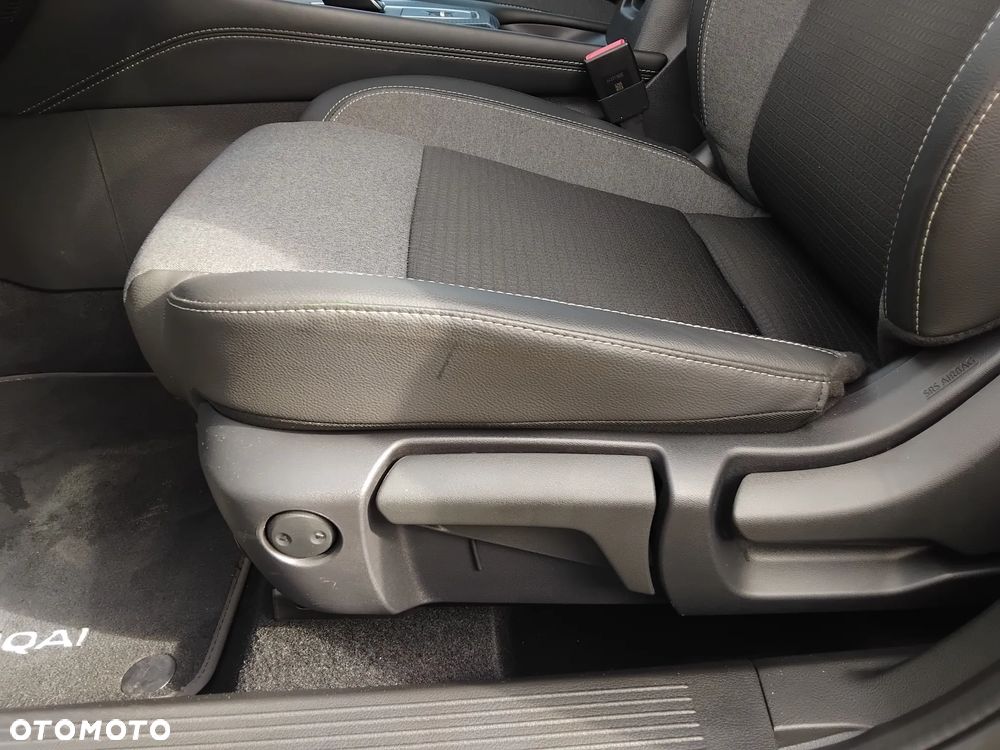 Nissan Qashqai 1.3 DIG-T MHEV N-Connecta Xtronic - 23