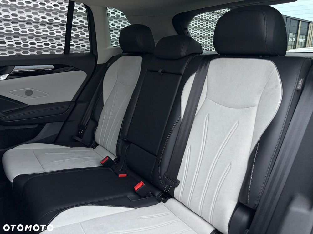 Volkswagen Tiguan - 23