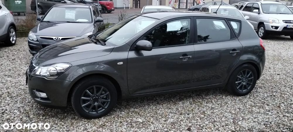 Kia Ceed 1.4 CVVT Vision - 2