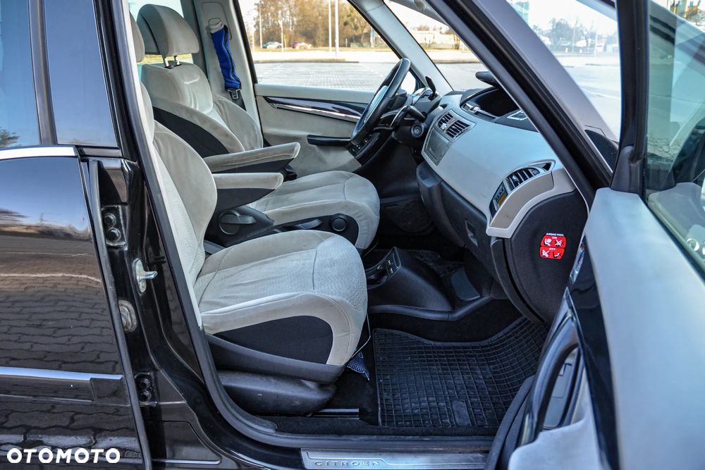 Citroën C4 Picasso - 11