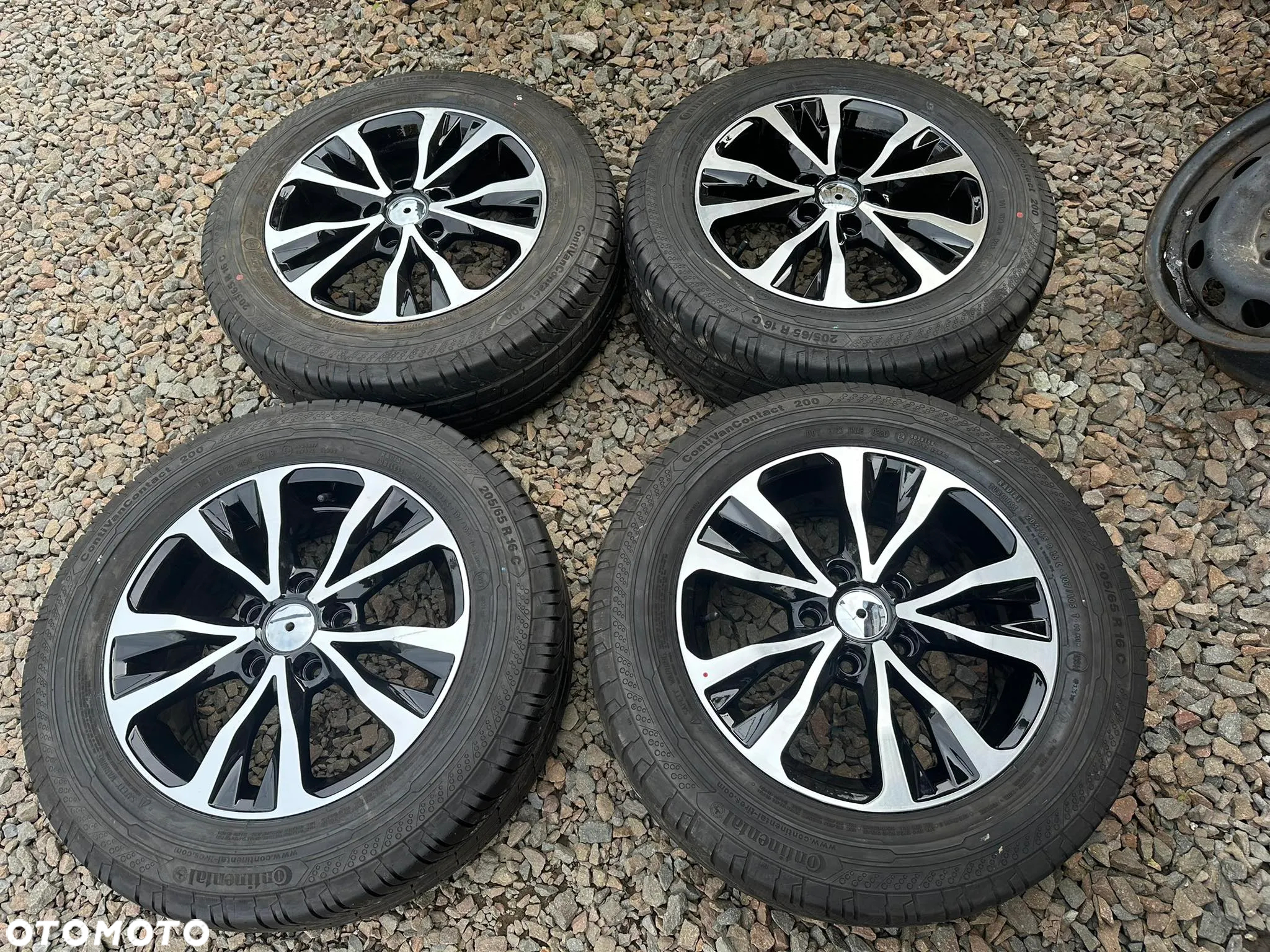 215/65/16C Vivaro Trafic Talento Alufelgi Koła Lato Zima Zimowe 215/60/17C - 13
