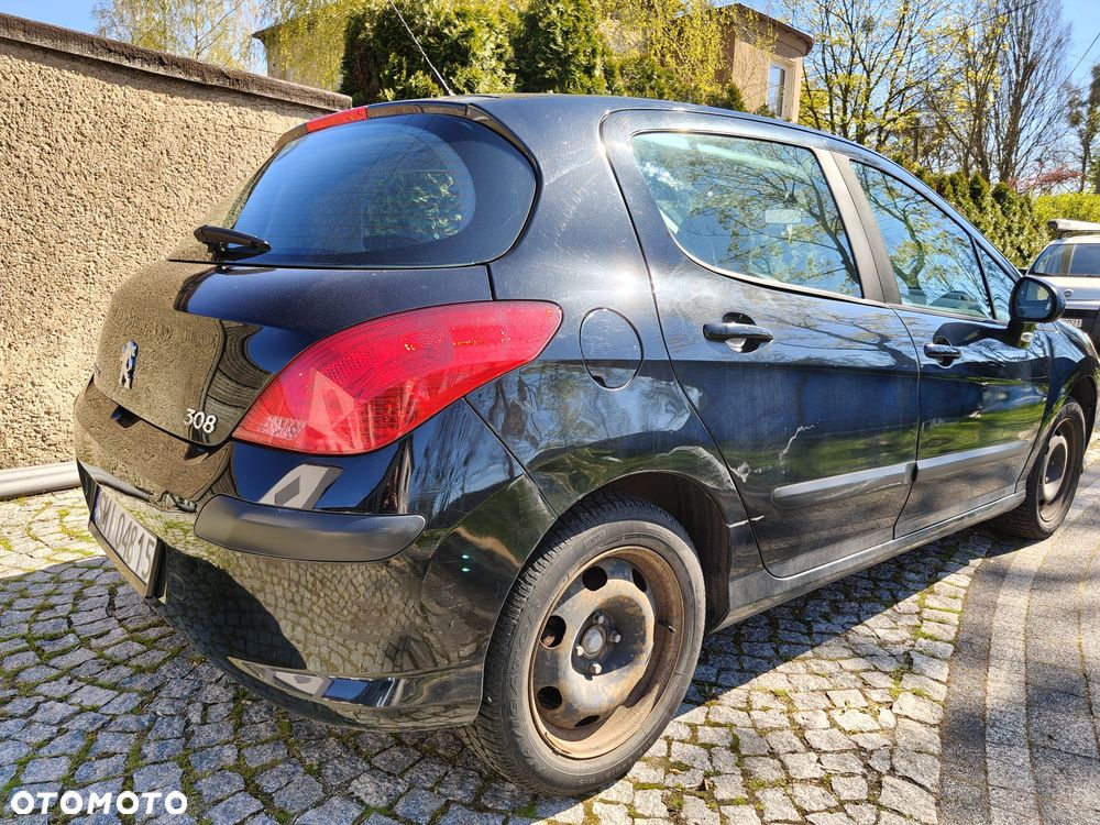 Peugeot 308 - 8