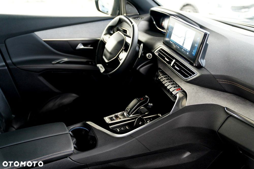 Peugeot 5008 - 24